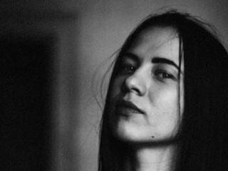 Erotinis vaizdo pokalbis Djunia