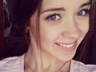 Erotinis vaizdo pokalbis dolly4u