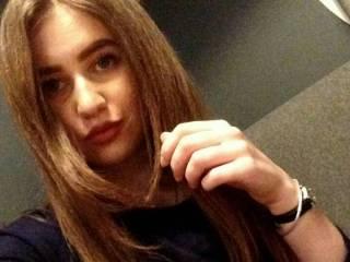 Erotinis vaizdo pokalbis dominikag