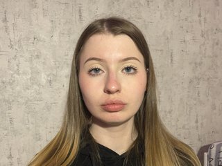 Erotinis vaizdo pokalbis DonnettaKlostermann