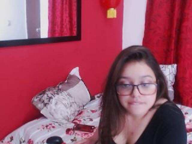 Transliacijos ekrano nuotraukos Dulcelila