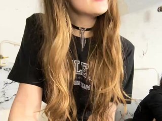 Erotinis vaizdo pokalbis cutemilana_sw