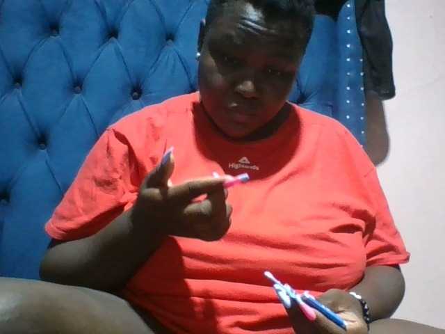 Transliacijos ekrano nuotraukos Ebony-Mistress