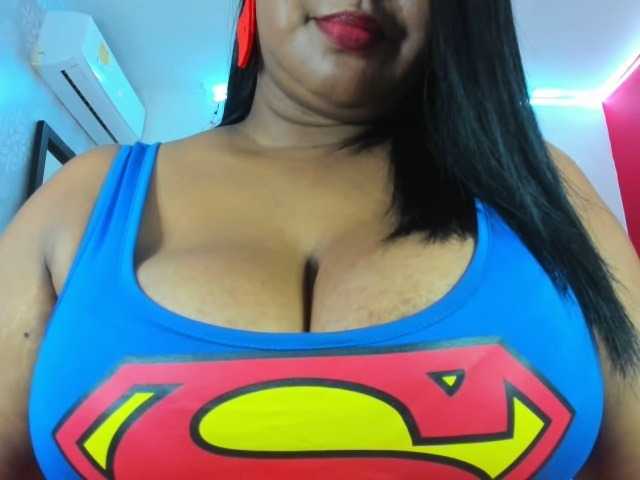 Nuotraukos EBONYBREASTVH welcome guys here is the super mommy for fun mmmmm