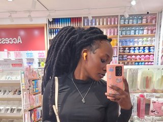 Erotinis vaizdo pokalbis Ebonycutelyn