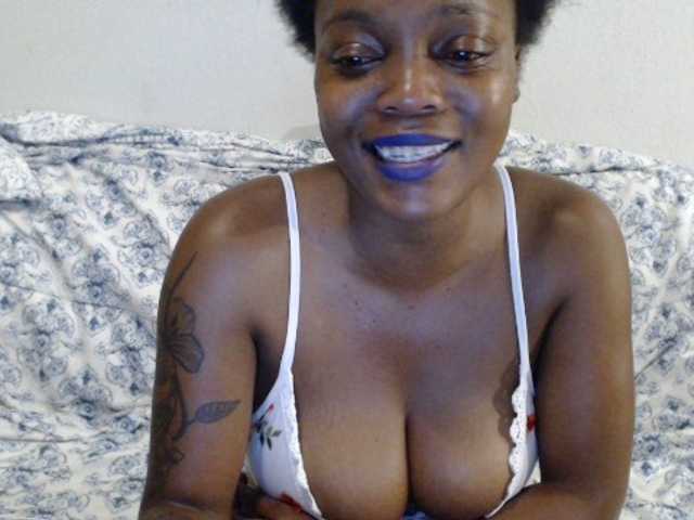 Nuotraukos Ebonydoll1 #ebony #hairy #boobs[25] #pussy[60] #cumshow[550]