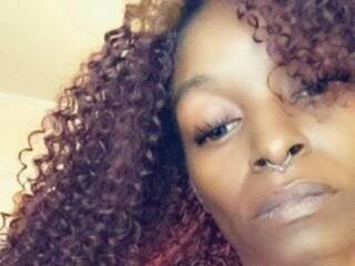 Erotinis vaizdo pokalbis EbonyPie