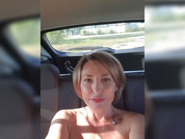 Transliacijos ekrano nuotraukos EditaMilf