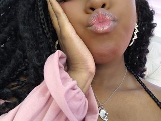 Erotinis vaizdo pokalbis Elafiore