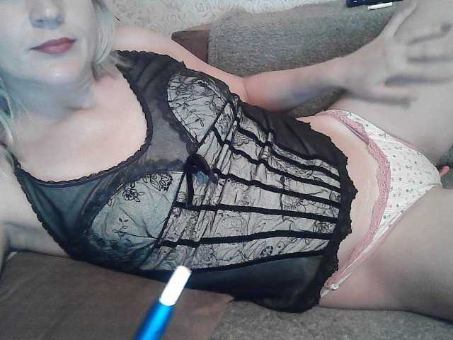 Transliacijos ekrano nuotraukos ElegantBlonda