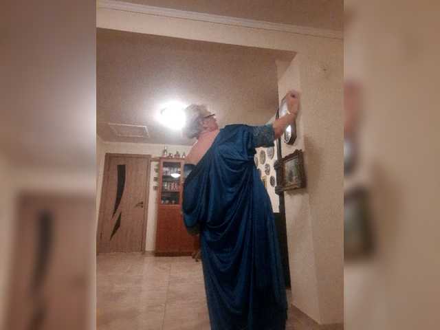 Transliacijos ekrano nuotraukos ElegantBlonda