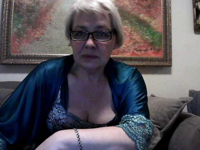 Transliacijos ekrano nuotraukos ElegantBlonda