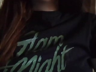 Erotinis vaizdo pokalbis Elena19962