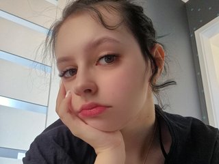 Erotinis vaizdo pokalbis ElianaFlirt