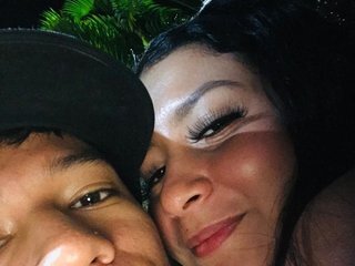 Erotinis vaizdo pokalbis ElianayLuca