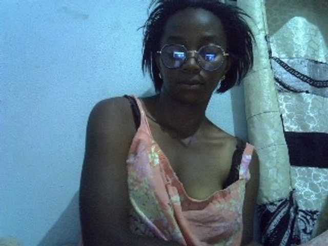 Transliacijos ekrano nuotraukos ElianeXhot