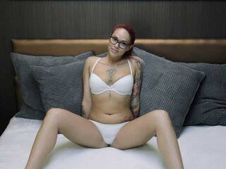 Erotinis vaizdo pokalbis ElinaRubels