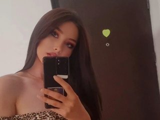 Erotinis vaizdo pokalbis ELIZA8