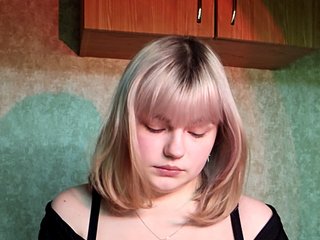 Erotinis vaizdo pokalbis Elizabeeth