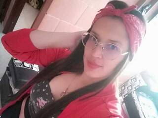 Erotinis vaizdo pokalbis Elizabeth-law