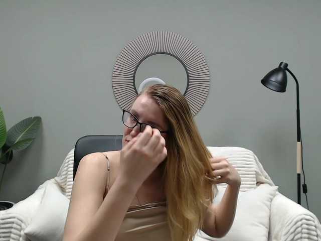 Transliacijos ekrano nuotraukos ElizabethLowerence