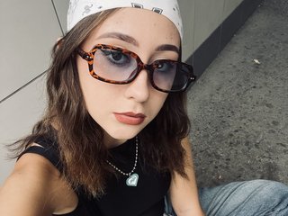 Erotinis vaizdo pokalbis ElizaDarleen