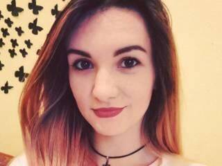 Erotinis vaizdo pokalbis elizalia