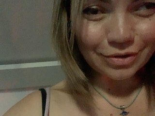 Erotinis vaizdo pokalbis Ella-Pearlie