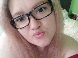 Erotinis vaizdo pokalbis Ellaryy