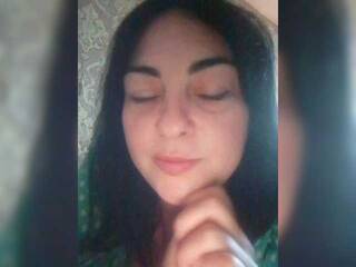 Erotinis vaizdo pokalbis Ellisha-Ellis