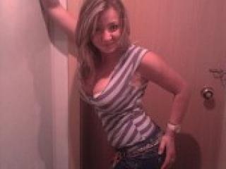 Erotinis vaizdo pokalbis elllis