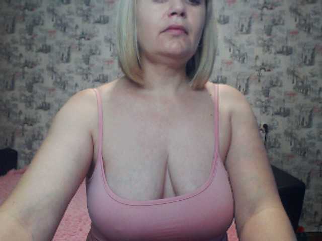 Transliacijos ekrano nuotraukos Ellysik