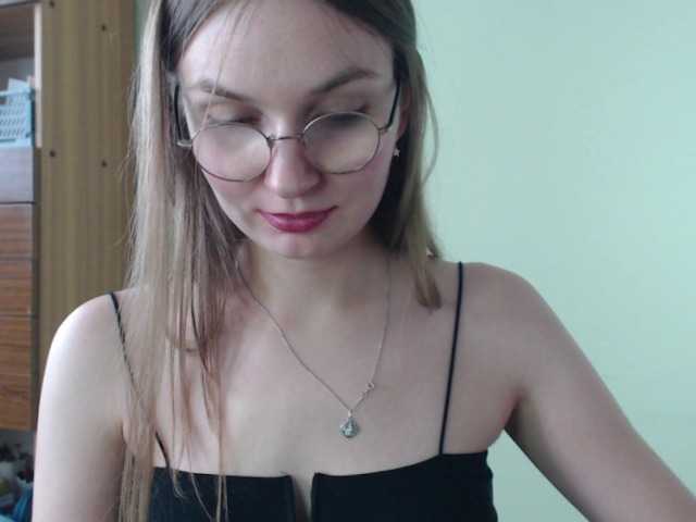 Nuotraukos Ellyxcute Hey there :) lets have some nice kinky fun