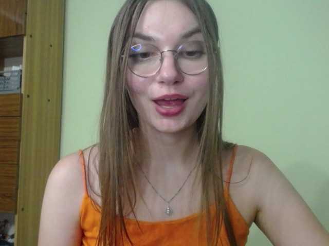 Nuotraukos Ellyxcute Hey there :) lets have some nice kinky fun