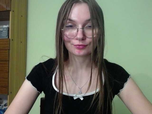 Nuotraukos Ellyxcute Hey there :) lets have some nice kinky fun