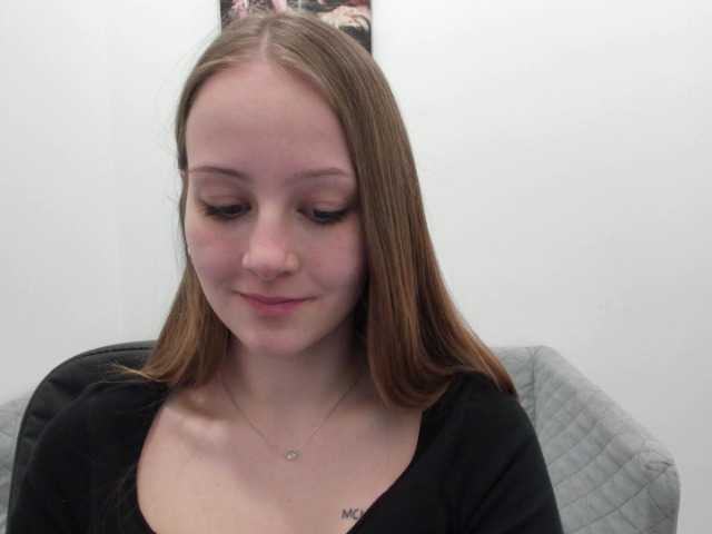 Nuotraukos ElsaJean18 Enjoy my lovely #hot show! Warm welcome to everybody! I want to feel you guys #hot #teen #dance #show