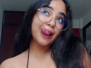 Erotinis vaizdo pokalbis ElynDavidson