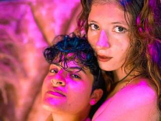 Erotinis vaizdo pokalbis MiaAndAlex