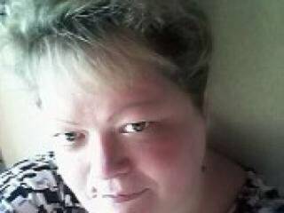 Erotinis vaizdo pokalbis emelirai