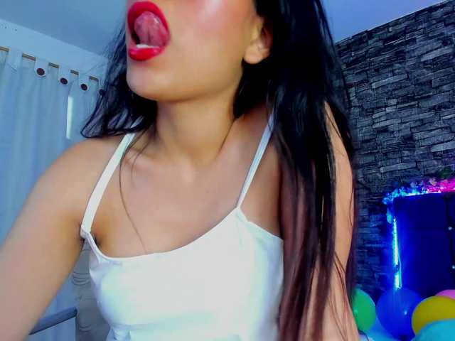 Transliacijos ekrano nuotraukos Emili-Roose