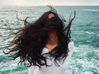 Erotinis vaizdo pokalbis EmilieHayes