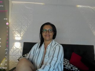 Erotinis vaizdo pokalbis Emilly