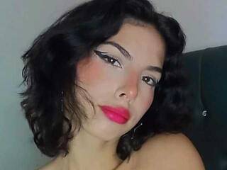 Erotinis vaizdo pokalbis EmillyCopers