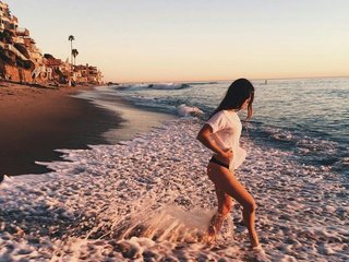 Erotinis vaizdo pokalbis Emily-64