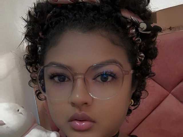 Profilio nuotrauka emily-carzon