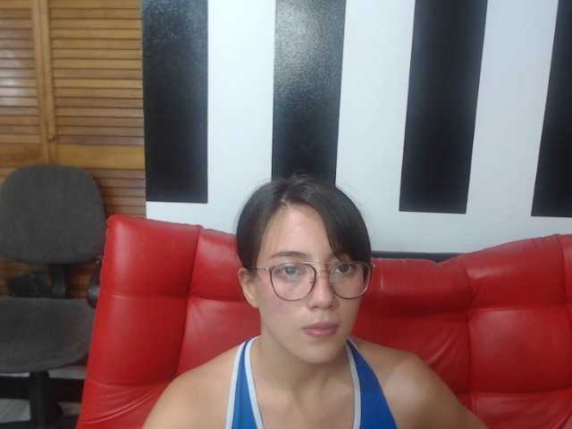 Transliacijos ekrano nuotraukos emily-coper