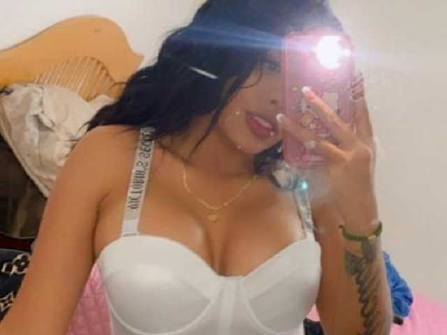 Profilio nuotrauka emily-monroee