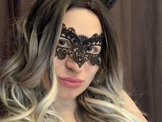 Erotinis vaizdo pokalbis Emily777