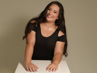 Erotinis vaizdo pokalbis emilyclark