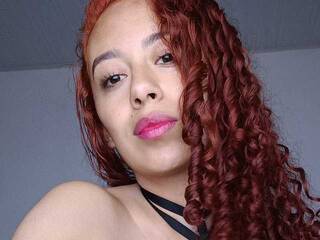 Erotinis vaizdo pokalbis emilycurly